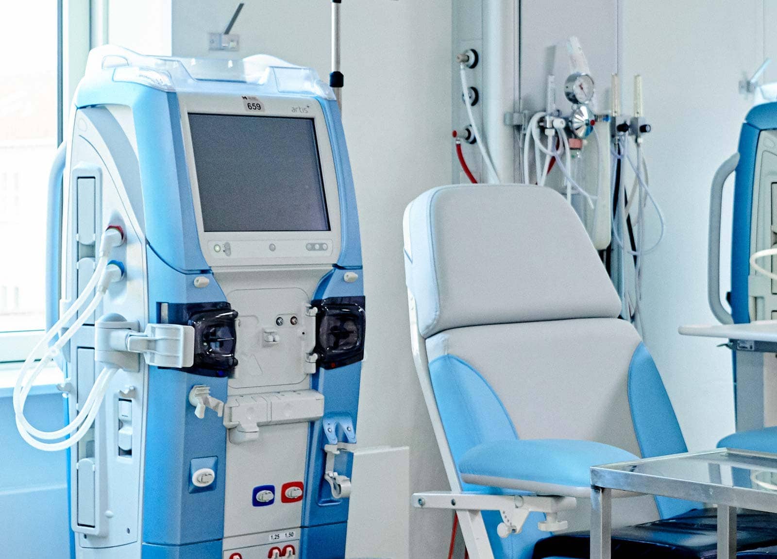Hemodialysis - dialysis machine